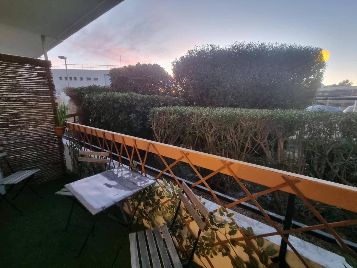 100 M De La Plage - Les Cigales De Mer - Studio Cabine - Parking Le Grau-du-Roi Exterior foto